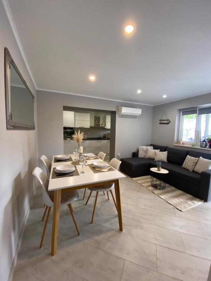 Apartman Petra Gustirna Ngoại thất bức ảnh
