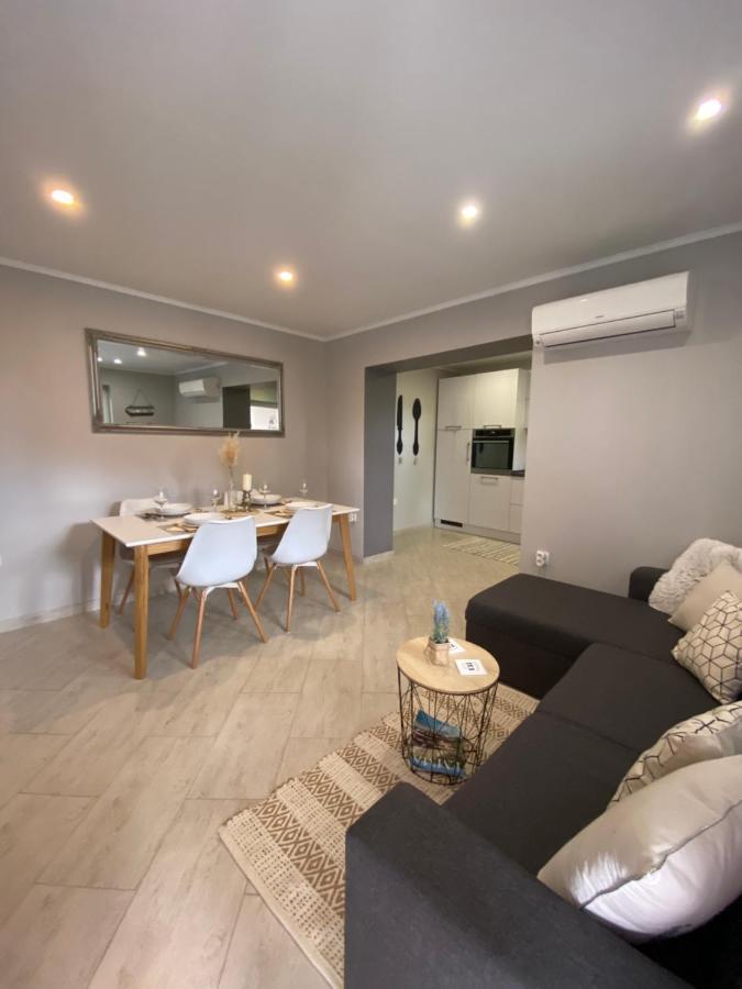 Apartman Petra Gustirna Ngoại thất bức ảnh